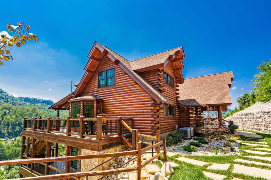 Roaring Fork Lodge image