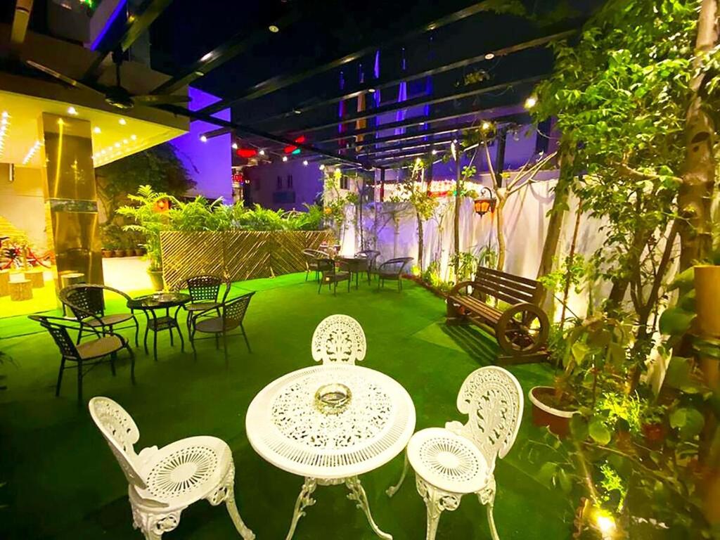 Rose Palace Hotel, Gulberg photo 4