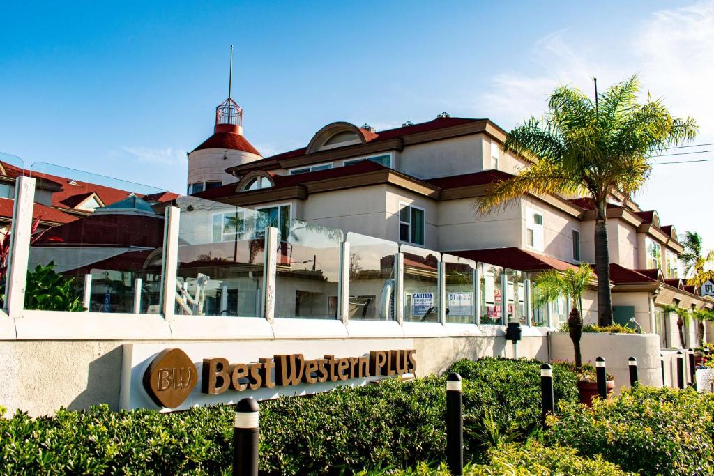 Best Western Plus Suites Hotel Coronado Island image
