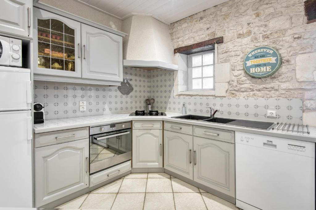 MACÉDOCY Maison de charme au cœur du Village photo 2