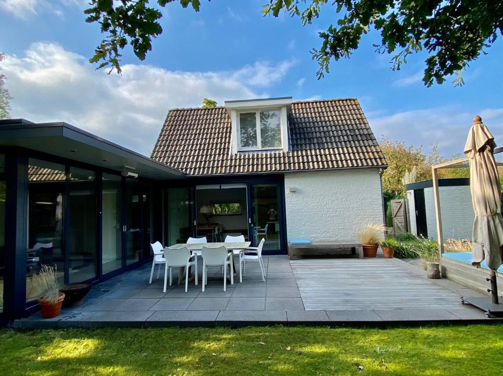 Heerlijk vrijstaand huis aan de duinen photo 4