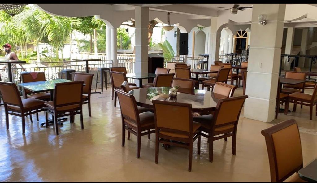 Mountain View Hotel and Bar Restaurant photo 3