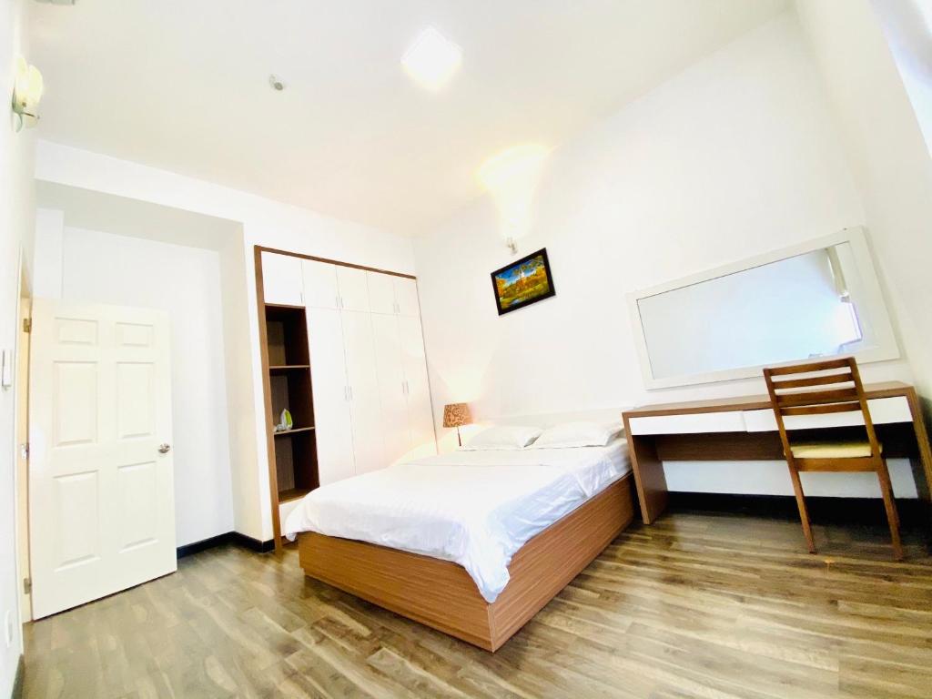 Pearl Service Apartment