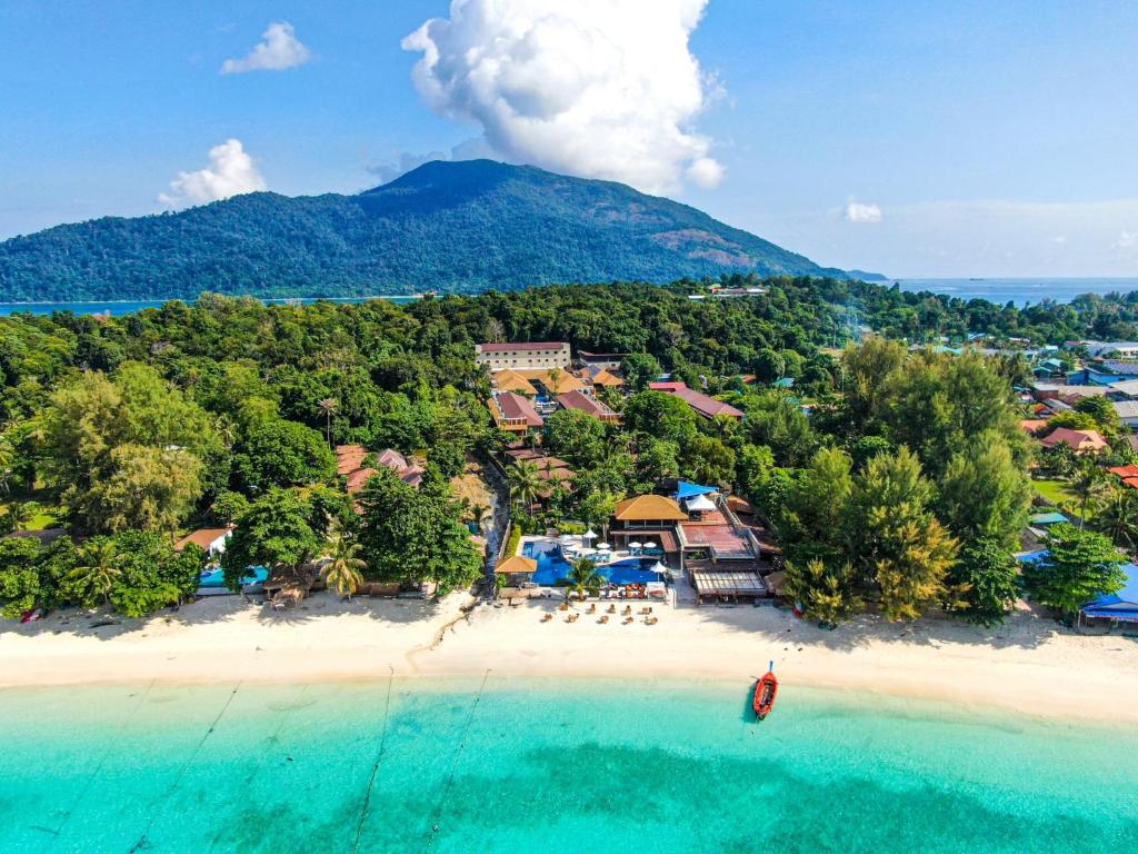 AKIRA Lipe Resort photo 3