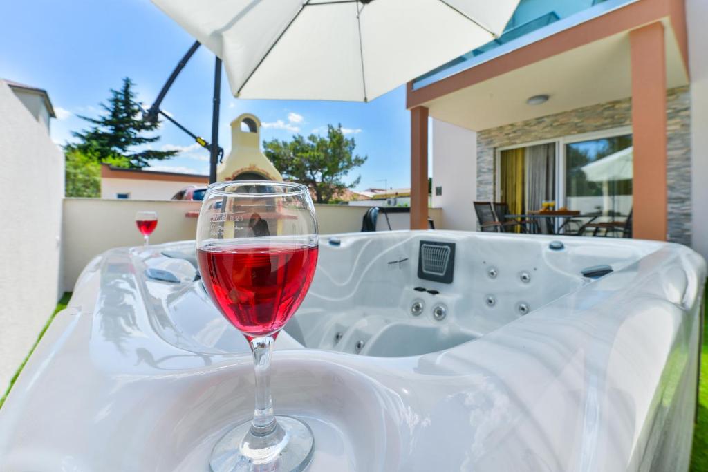 Cascada villas with private jacuzzi and private parking photo 4