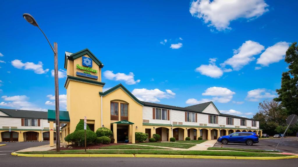 SureStay Hotel by Best Western East Brunswick image