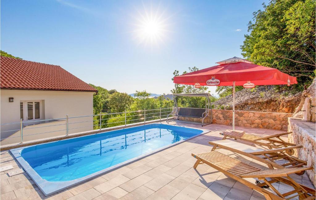 Beautiful Home In Lukovo With 6 Bedrooms, Wifi And Outdoor Swimming Pool