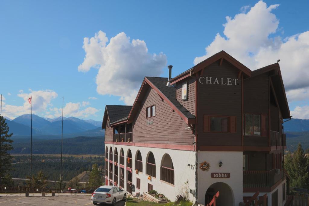 Radium Chalet photo 2