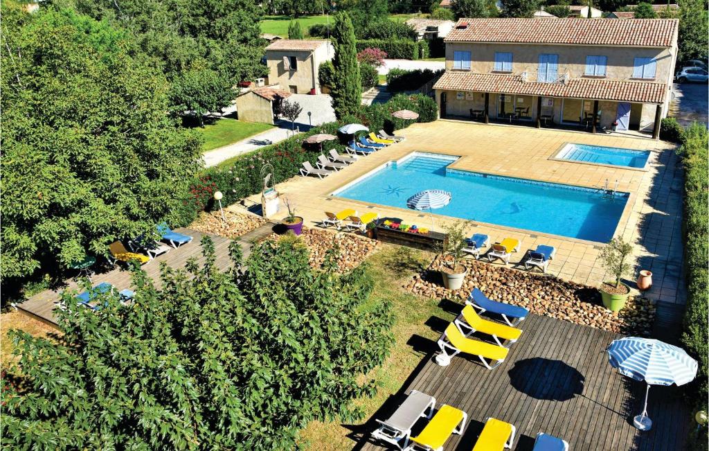 Stunning Home In Raphle-ls-arles With 2 Bedrooms, Wifi And Outdoor Swimming Pool