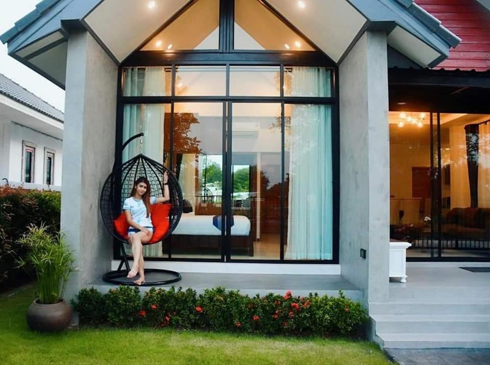 BAAN DALAH POOL VILLA photo 2