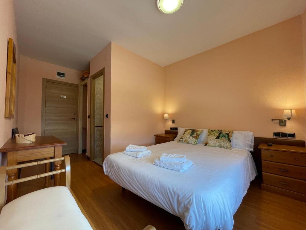 Hostal Restaurante Torreblanca photo 3