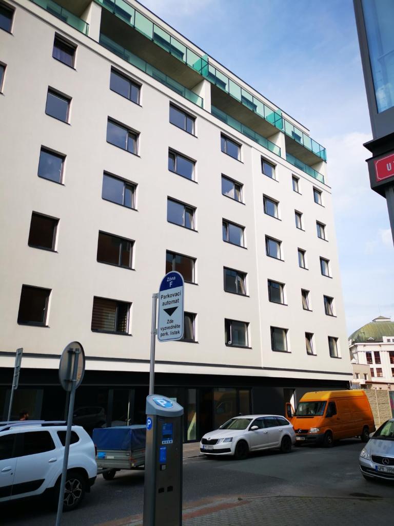 KaVi Apartments #3, TOP city view!, Rokycany