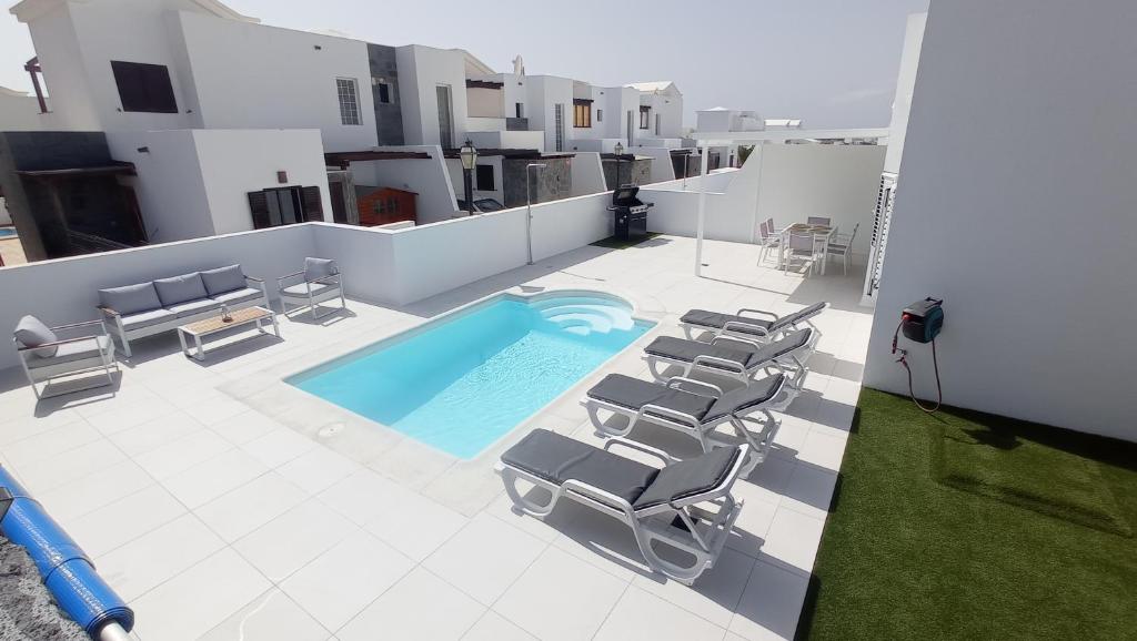 VILLA TRAFALGAR, magnífica casa en la costa ideal para familias que buscan tranquilidad photo 2