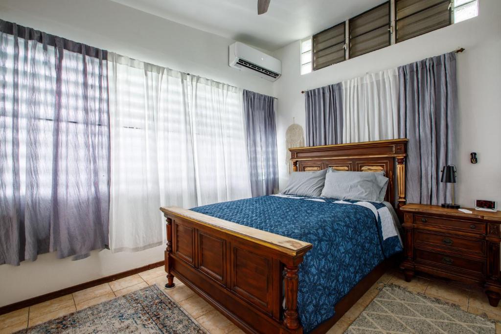 Rainforest Retreat 15 min from the beach photo 4