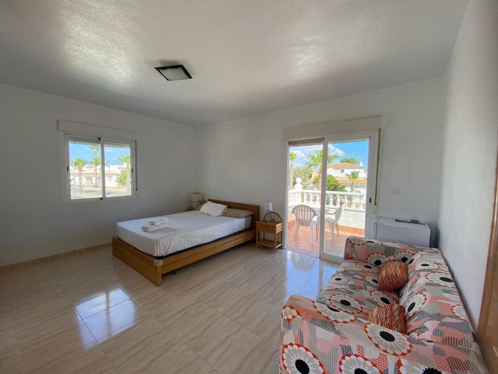 Large villa perfect for families photo 2