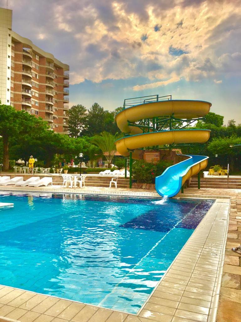 Imperio Romanos com piscinas 24 horas , e um dia no Diroma Splash e Acqua Park