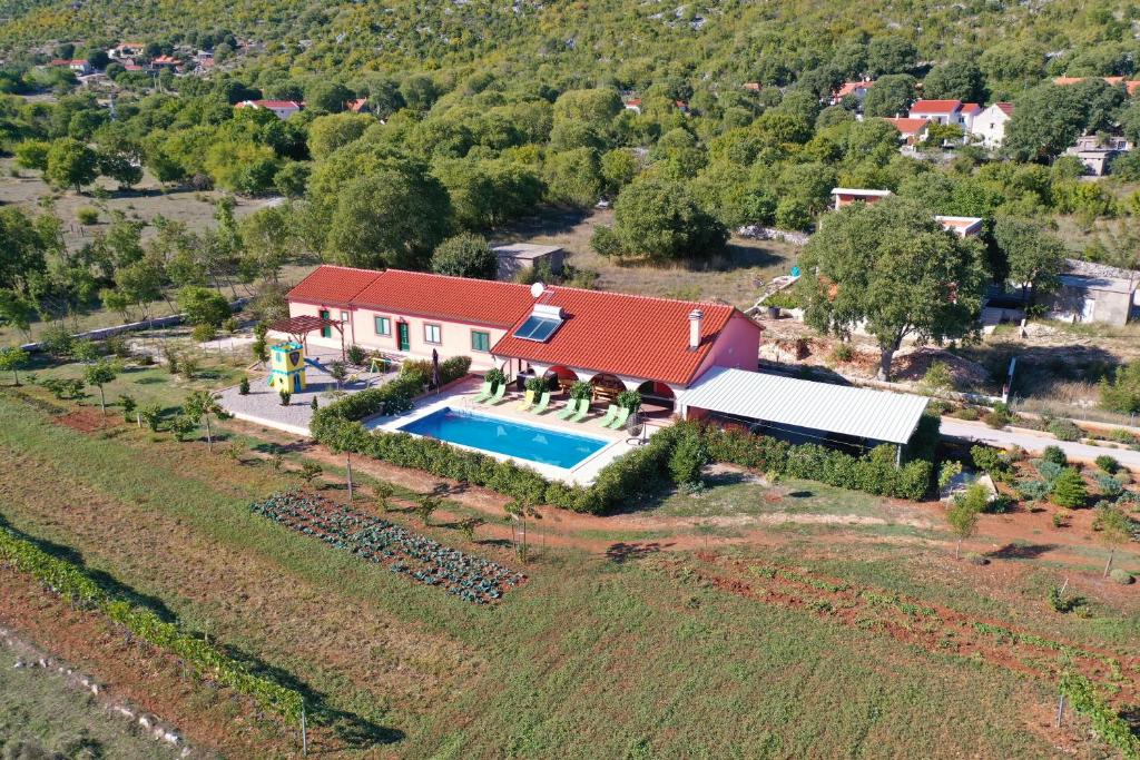 Villa Lujko photo 3