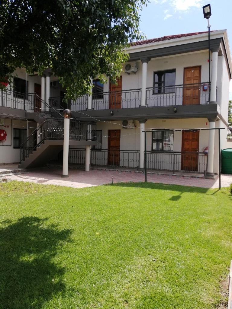 LALA POA GUEST HOUSE photo 1