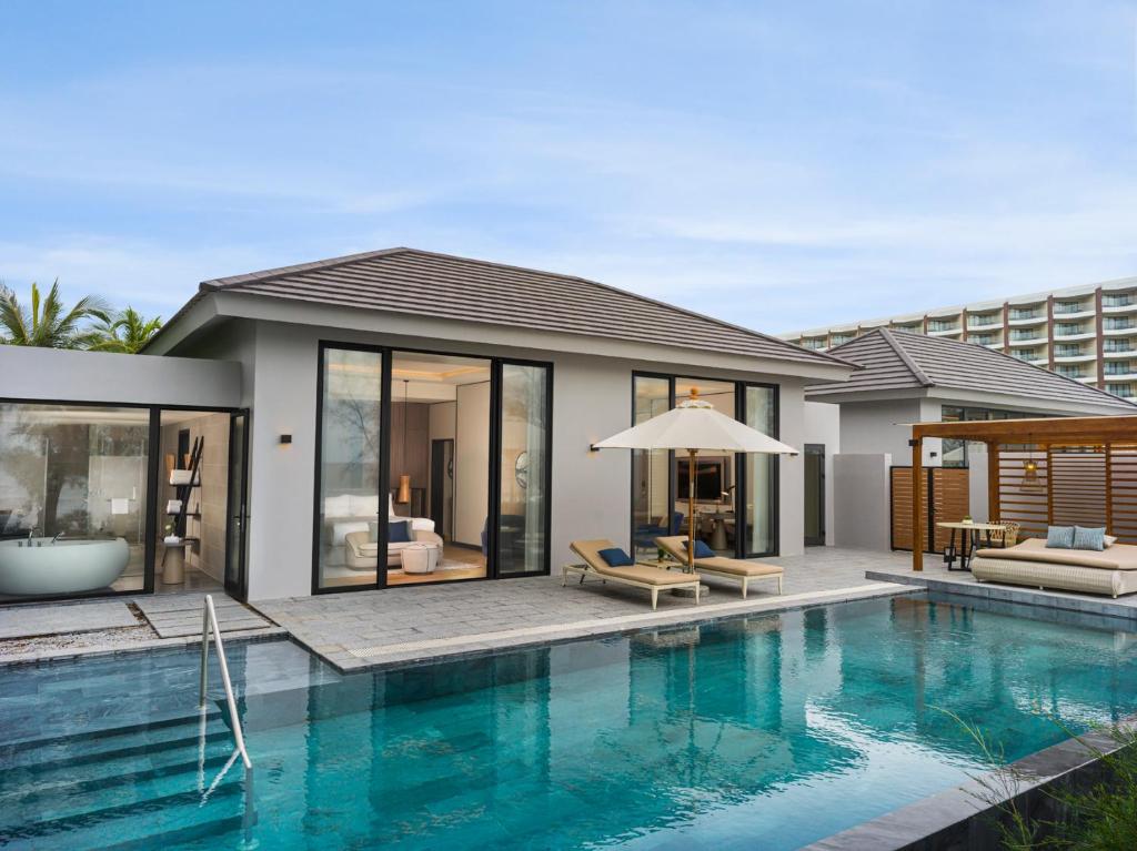 Crowne Plaza Phu Quoc Starbay, an IHG hotel