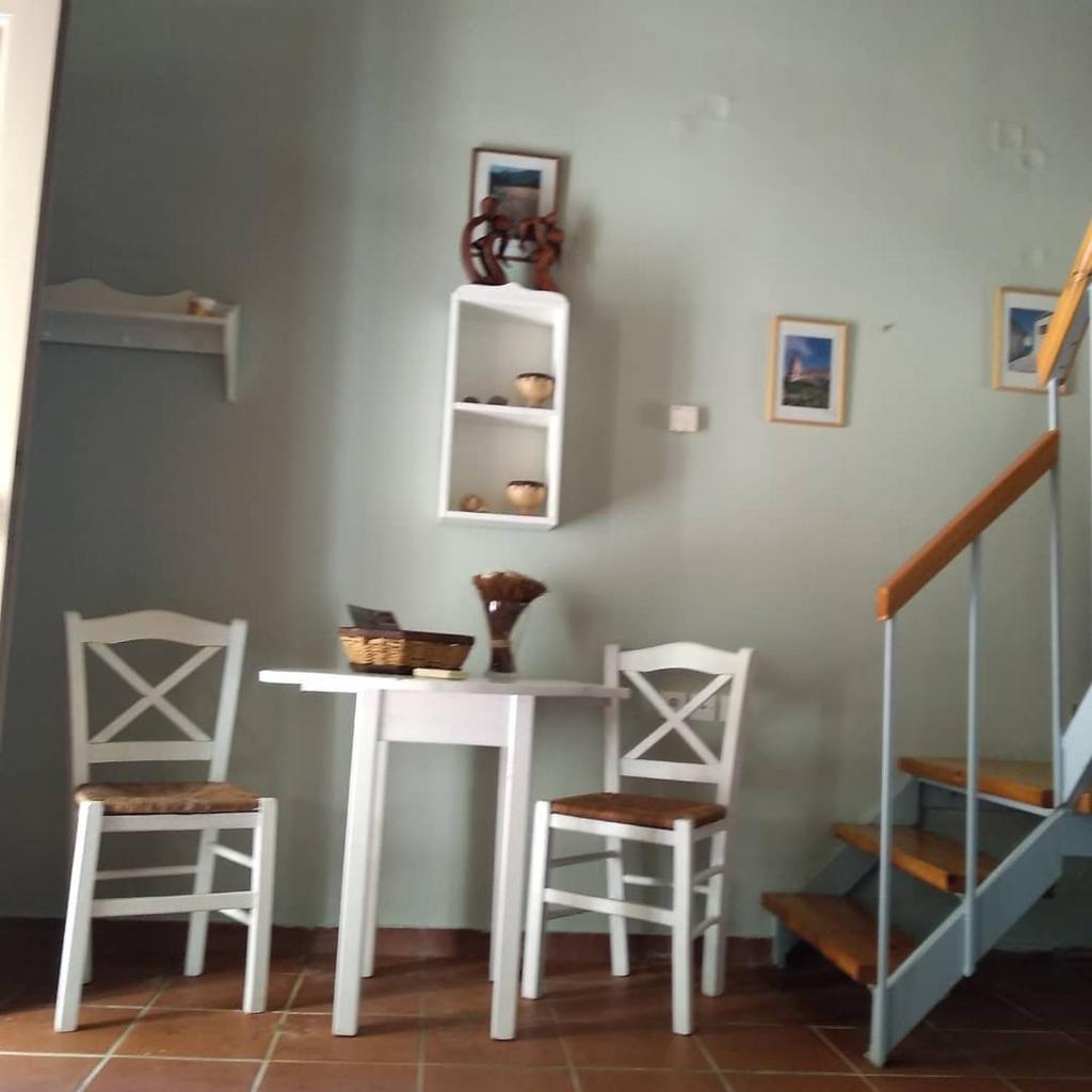 Ξενώνας Αρσινόη- ΜΕΘΑΝΑ ΜΕΓΑΛΟΧΩΡΙ photo 2