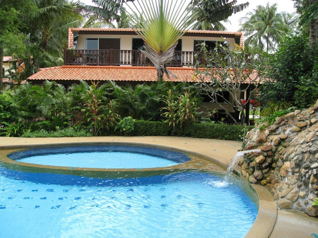 4 bedrooms house at Tambon Mae Nam 30 m away from the beach with shared pool furnished garden and wifi photo 2