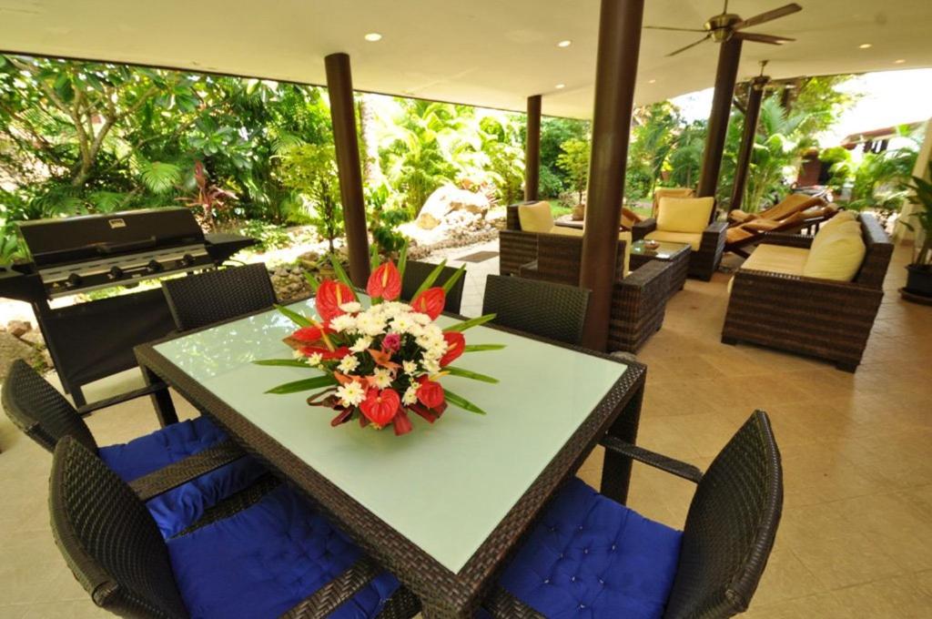 4 bedrooms house at Tambon Mae Nam 30 m away from the beach with shared pool furnished garden and wifi photo 3