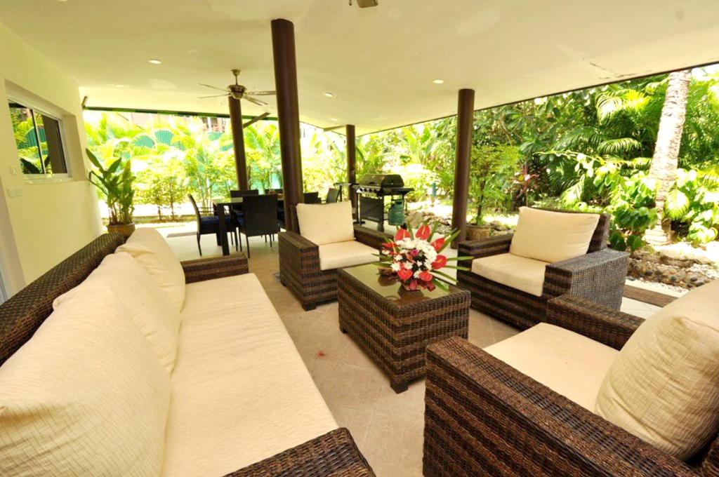 4 bedrooms house at Tambon Mae Nam 30 m away from the beach with shared pool furnished garden and wifi photo 4