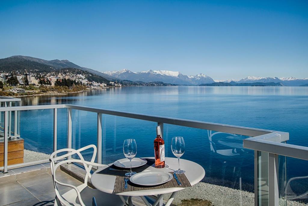 Bariloche costa del lago Ollagua photo 1