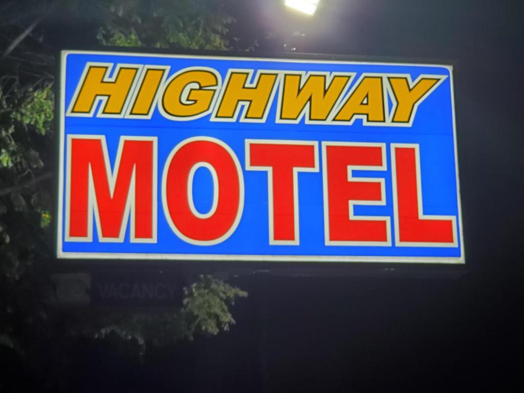 Highway Motel image
