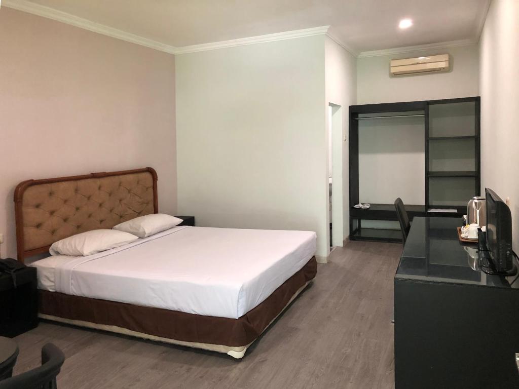 Hotel Sinar 3 - Tap to explore photos