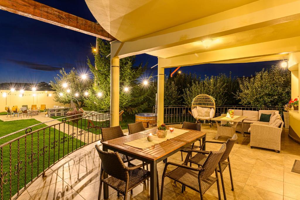Orchard Villa photo 4