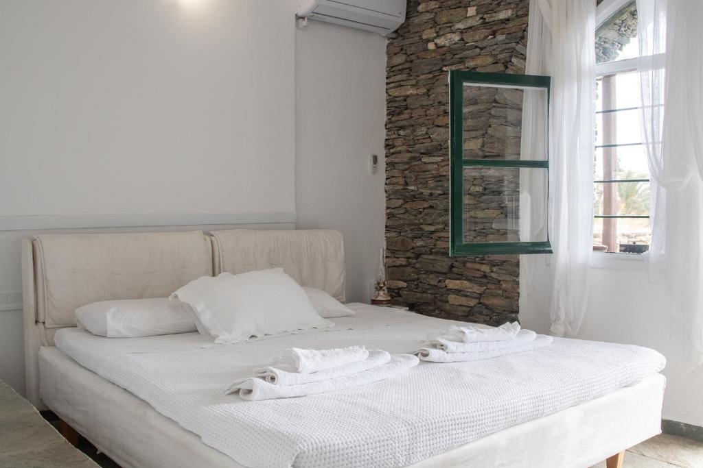 Apollon-Artemis Apartments photo 4