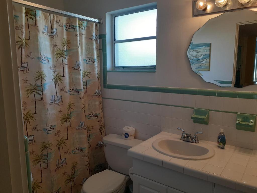 Turtle Crawl Inn - Longboat Key photo 3