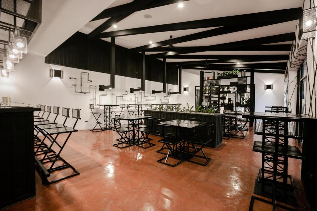 D' LA TORRE HOTEL photo 2