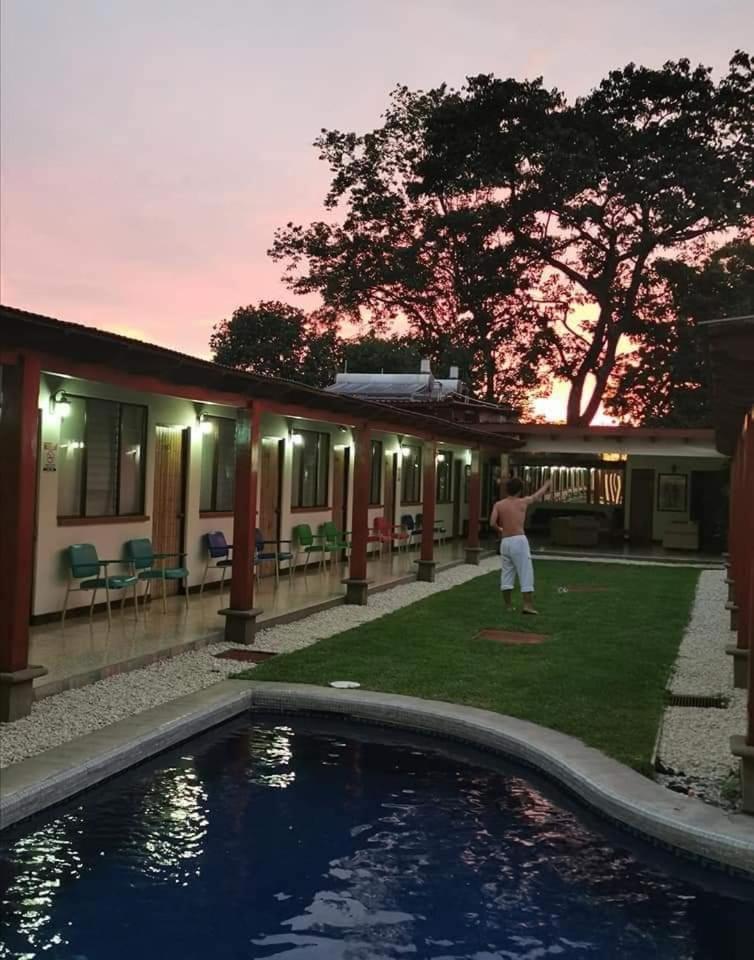 Hotel La Siesta photo 1