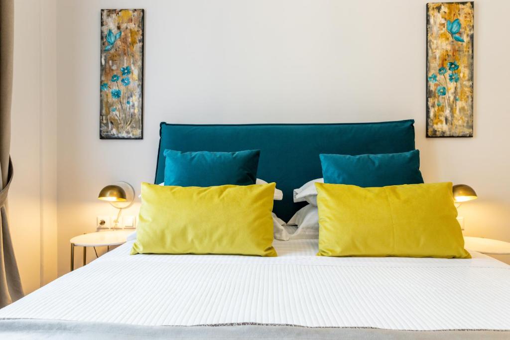 Asty Luxury Apartments - Tap to explore photos