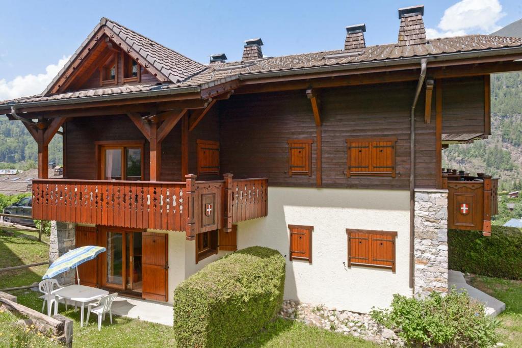 Appartement d'une chambre a Les Houches a 30 m des pistes avec piscine partagee et jardin amenage photo 2