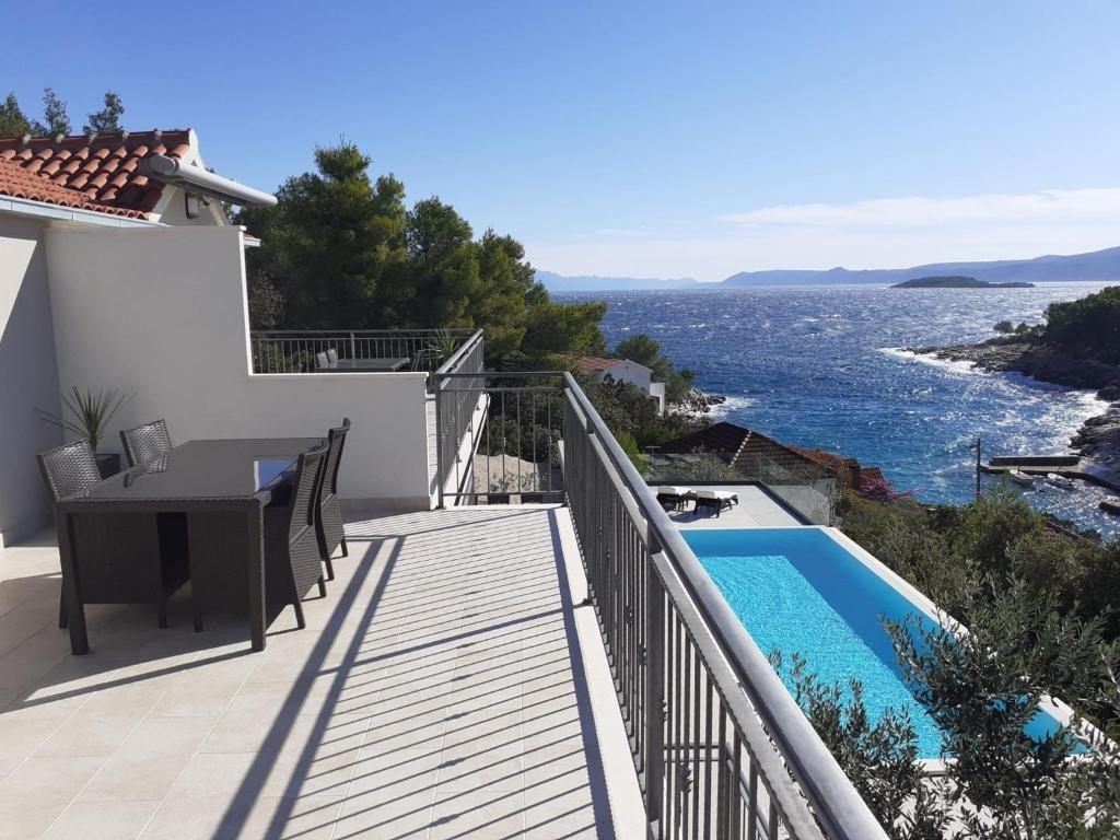 Apartments Sunny Hvar 2 - with pool photo 1
