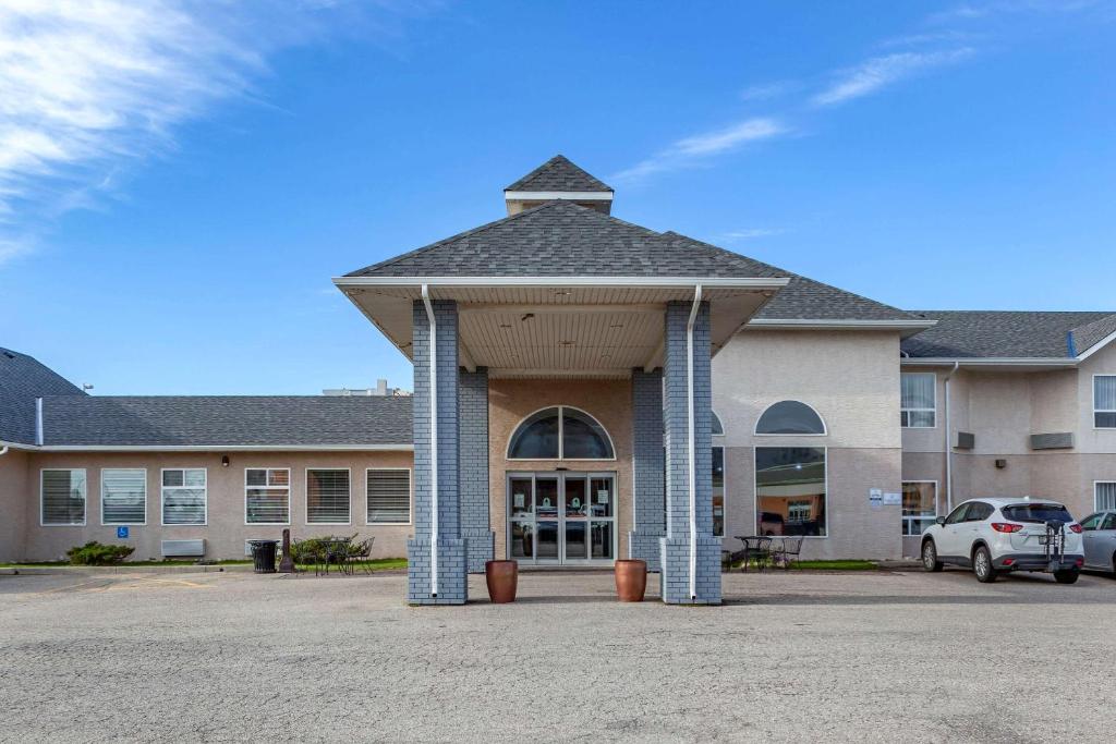 Quality Inn & Suites Edmonton International Airport photo 1