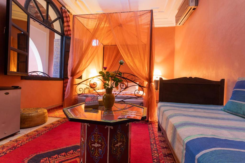 Riad Losra photo 2