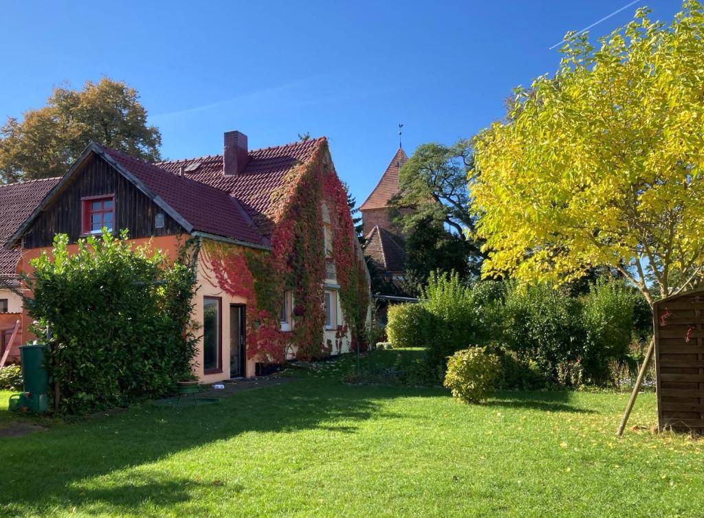 Villa Kunterbunt: Urgemütlich und fast perfekt photo 2