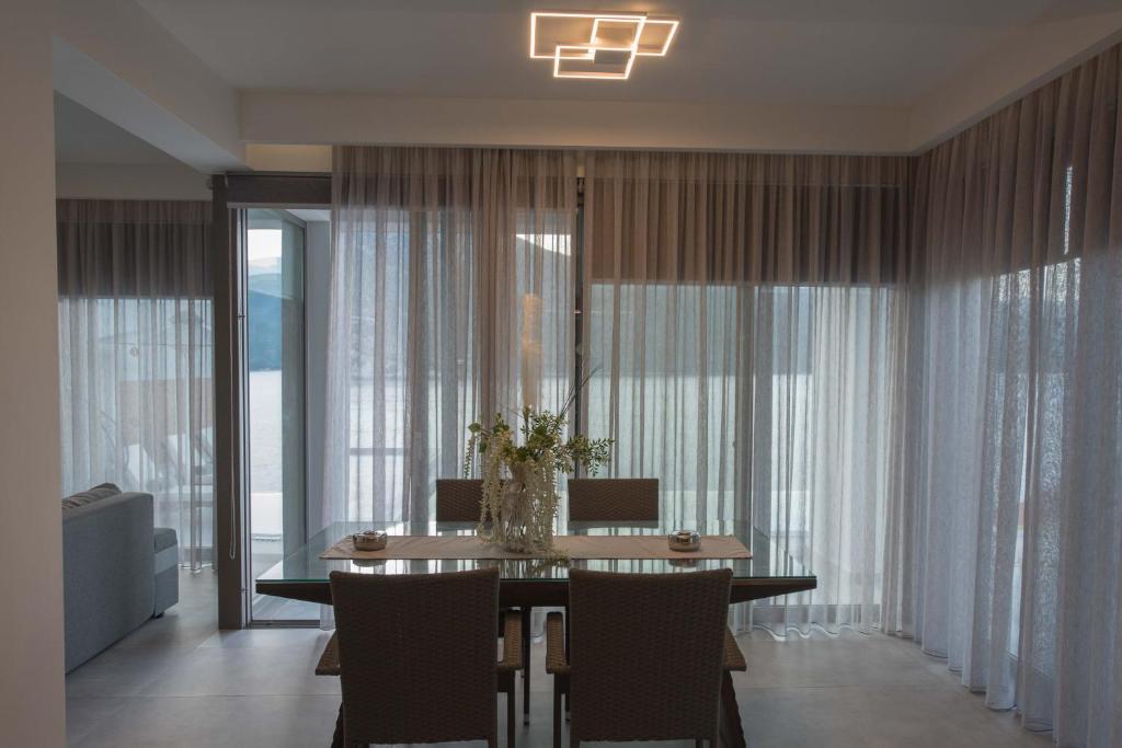 Mrs Grey Luxury Villa photo 1