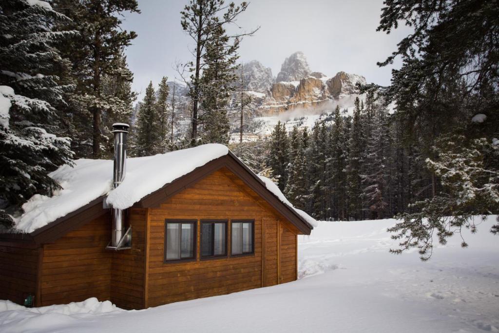 Castle Mountain Chalets photo 4