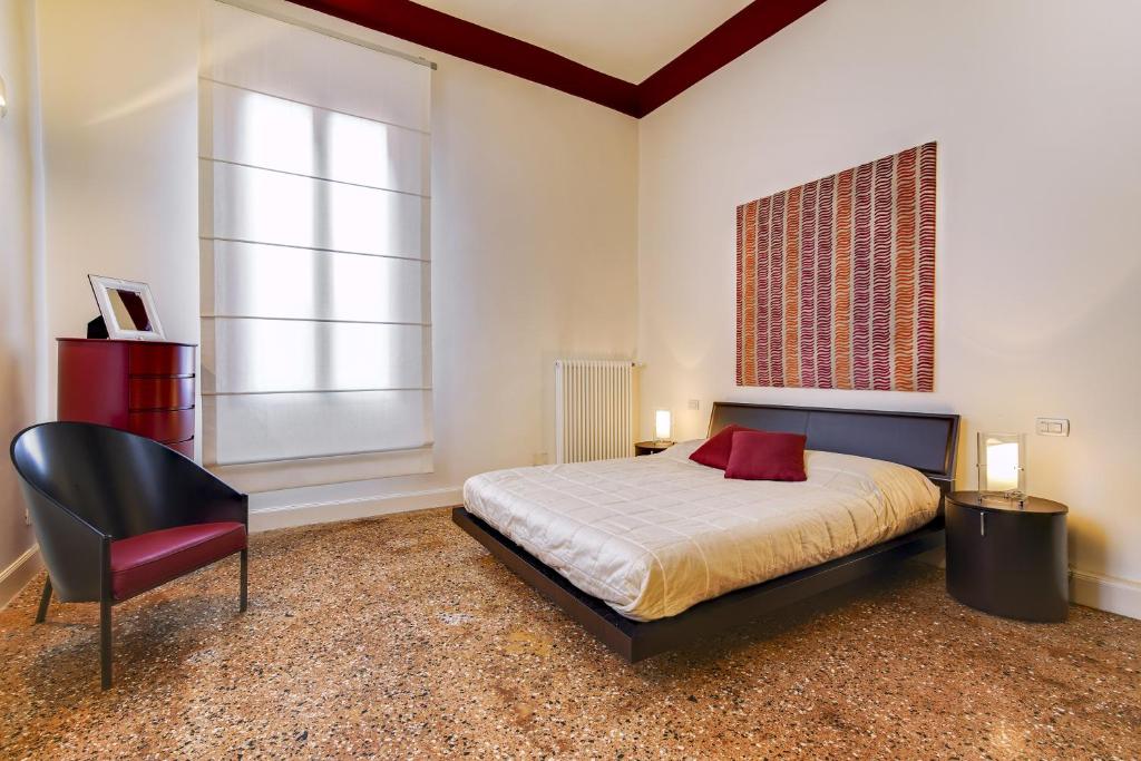 Ca’ Amalia San Marco Venetian Apartment M027042932