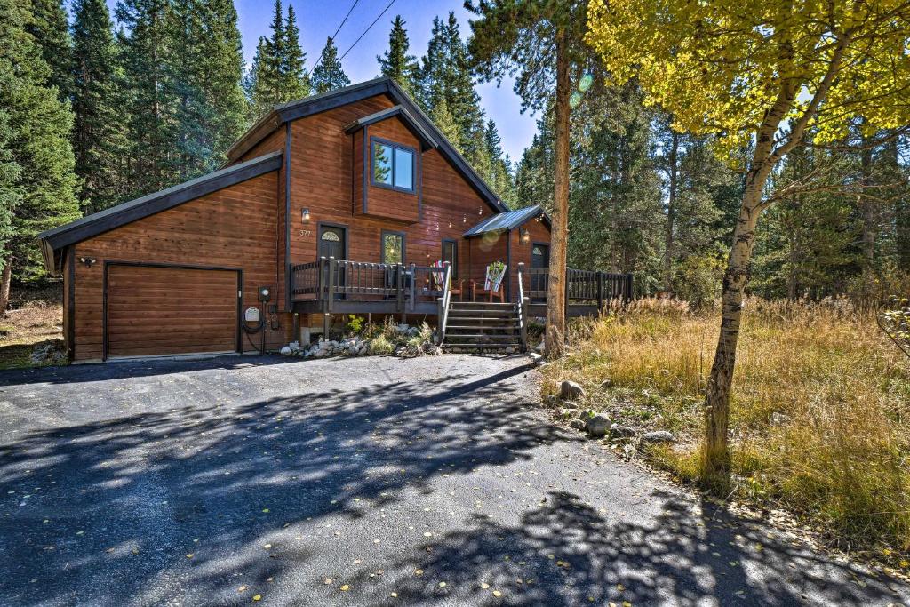 Cozy Blue River Cabin with Treehouse 6 Mi to Skiing photo 2