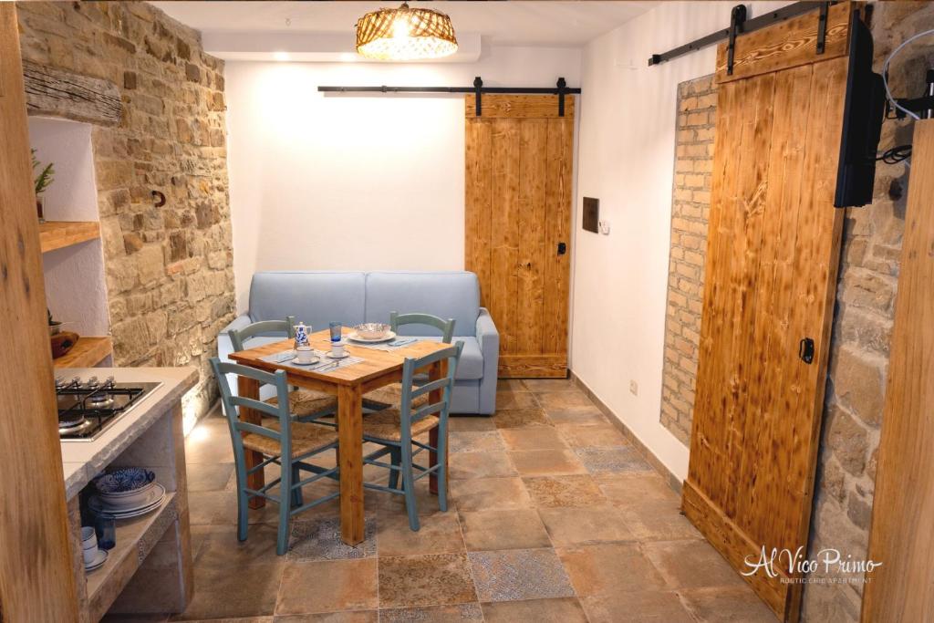 Al Vico Primo - Rustic Chic Apartment photo 2