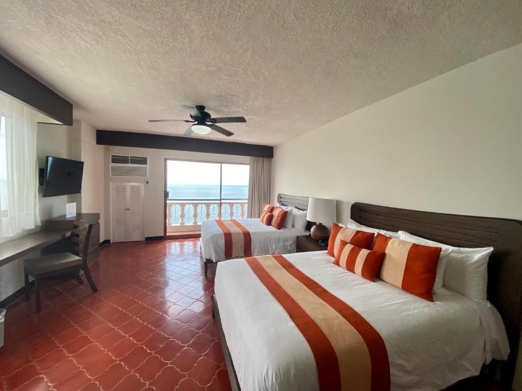 Двухместный (Двухместный номер Делюкс с 1 кроватью и видом на море), Costa Sur Resort & Spa