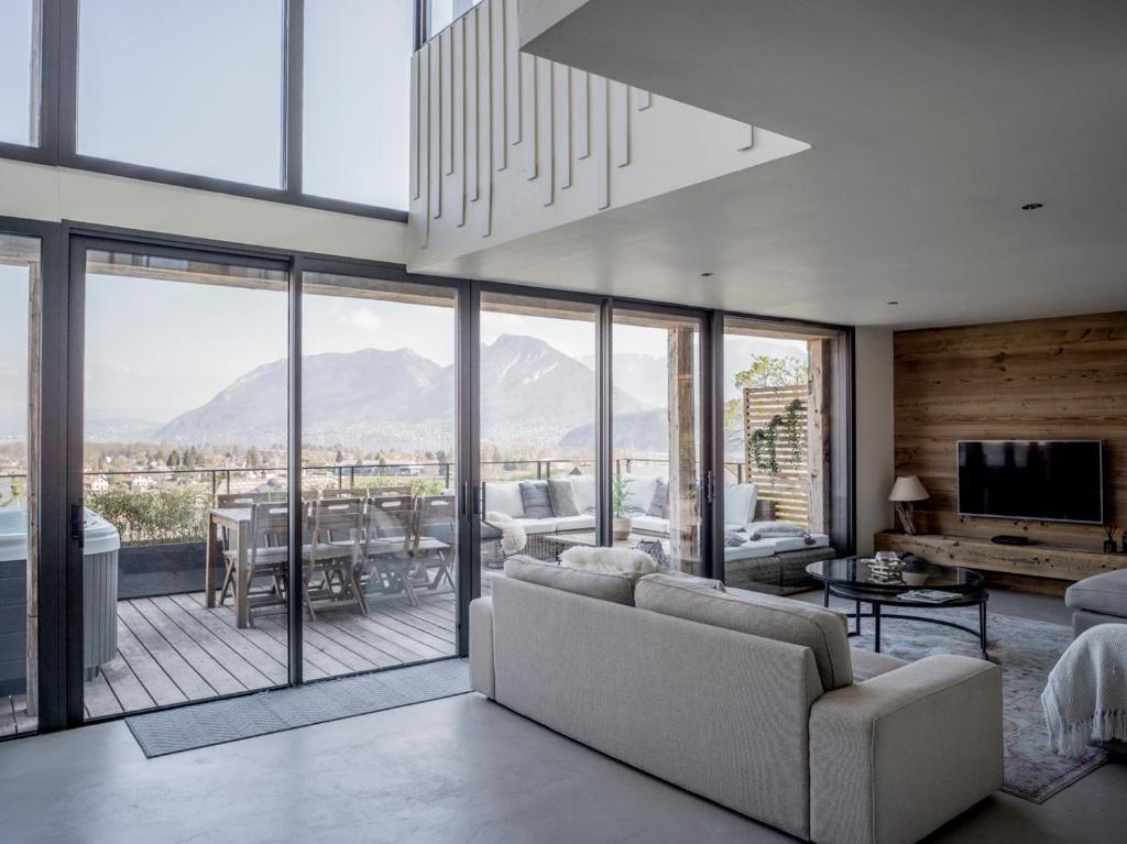 Venez Chez Vous - Chalet Le Villaret - Vue lac photo 1