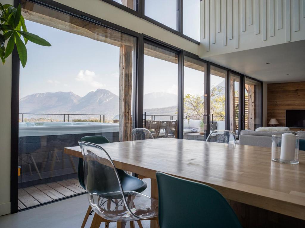 Venez Chez Vous - Chalet Le Villaret - Vue lac photo 2