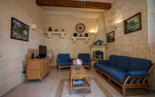 Lighthouse Accommodations - Ta’ Mikiel u ta’Marija photo 2